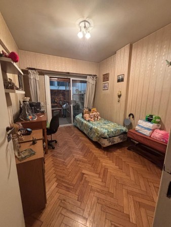 Departamento primer piso al frente
