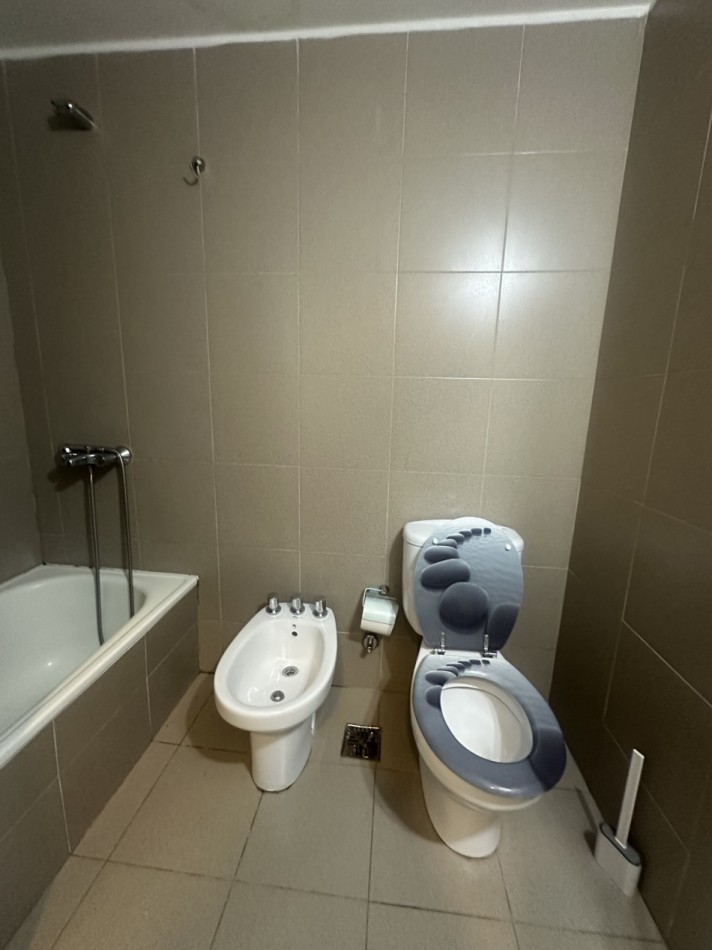 Mono ambiente primer piso contrafrente