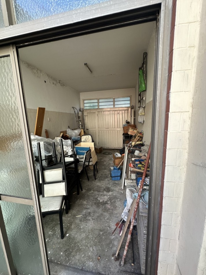 Casa de 4 ambientes en lote propio en pleno Chacarita - Ideal para refaccionar o construir